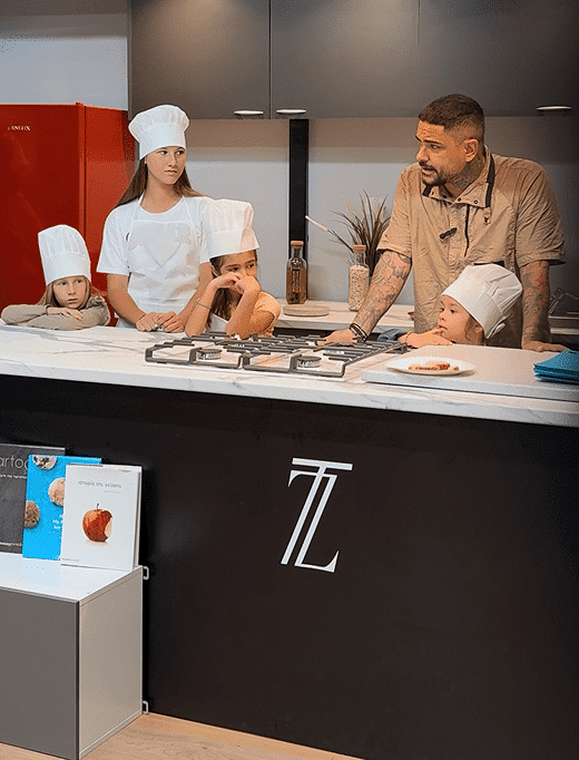 timos zacharatos 7DA03F95 FD94 4D02 848C 66895A74295C1 1